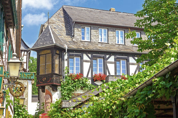 RUDESHEIM CRUCEROS FLUVIALES RHIN CRUCEROS ALEMANIA RHINE CRUISES RIVER CRUISES RHINE CRUISES CRUCEROS POR EL RHIN VIÑEDOS DEL RHIN CRUCEROS VINO RÜDESHEIM-AM-RHEIN CREUERS BIDAIAK CRUCEROA CRUCEROS FLUVIALES RHIN CRUCEROS VINO #CrucerosFluviales #Cruceros #CrucerosRhin #RhineCruises #Creuers #CreuersFluvials #CrucerosFluviales #CrucerosAlemania #RUDESHEIM #WineCruises #CrucerosVino #ViajesAlemania #VacacionesAlemania #Drosselgasse